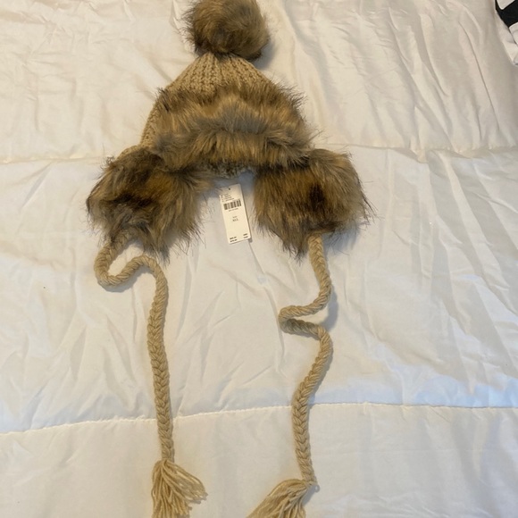 Anthropologie hat, style no. 64137409 - Picture 1 of 4